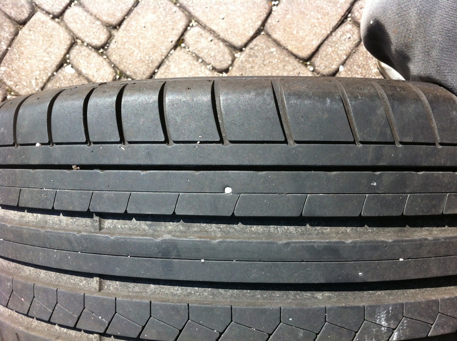 Nagel im Reifen !?! Reparatur oder neuen kaufen Golf 6 R Allgemein & Tuning Volkswagen R Forum