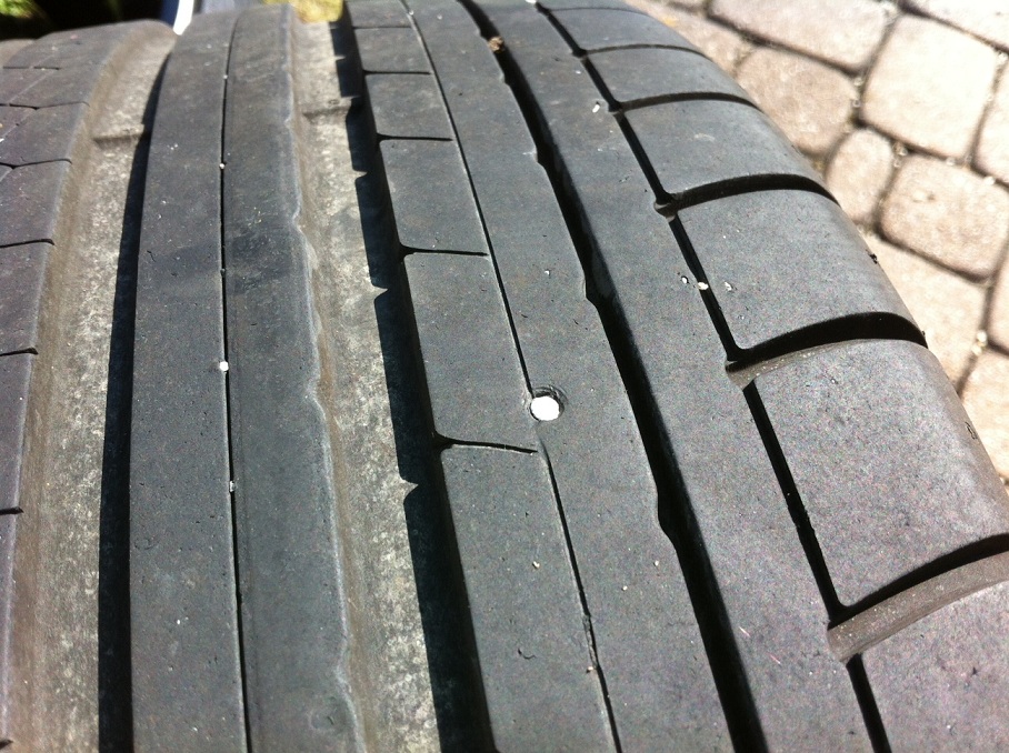 Nagel im Reifen !?! Reparatur oder neuen kaufen Golf 6 R Allgemein & Tuning Volkswagen R Forum